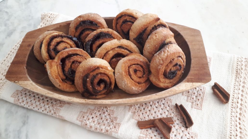 Cinnamon rolls (pãezinhos doces de canela)